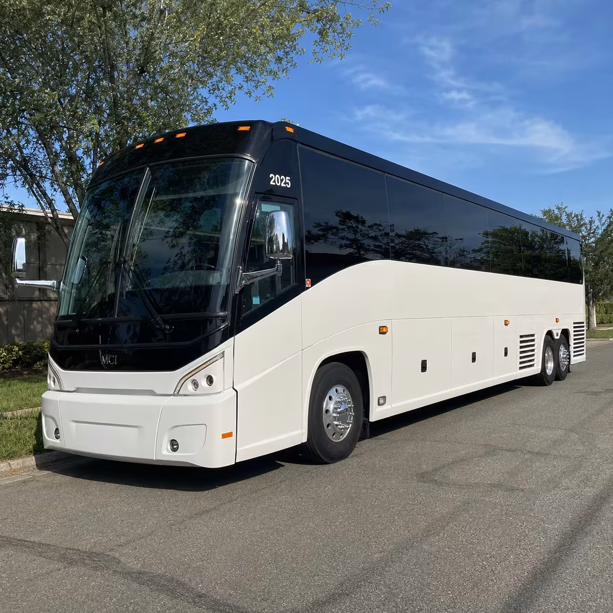 bus rentals for hemet concerts music festival