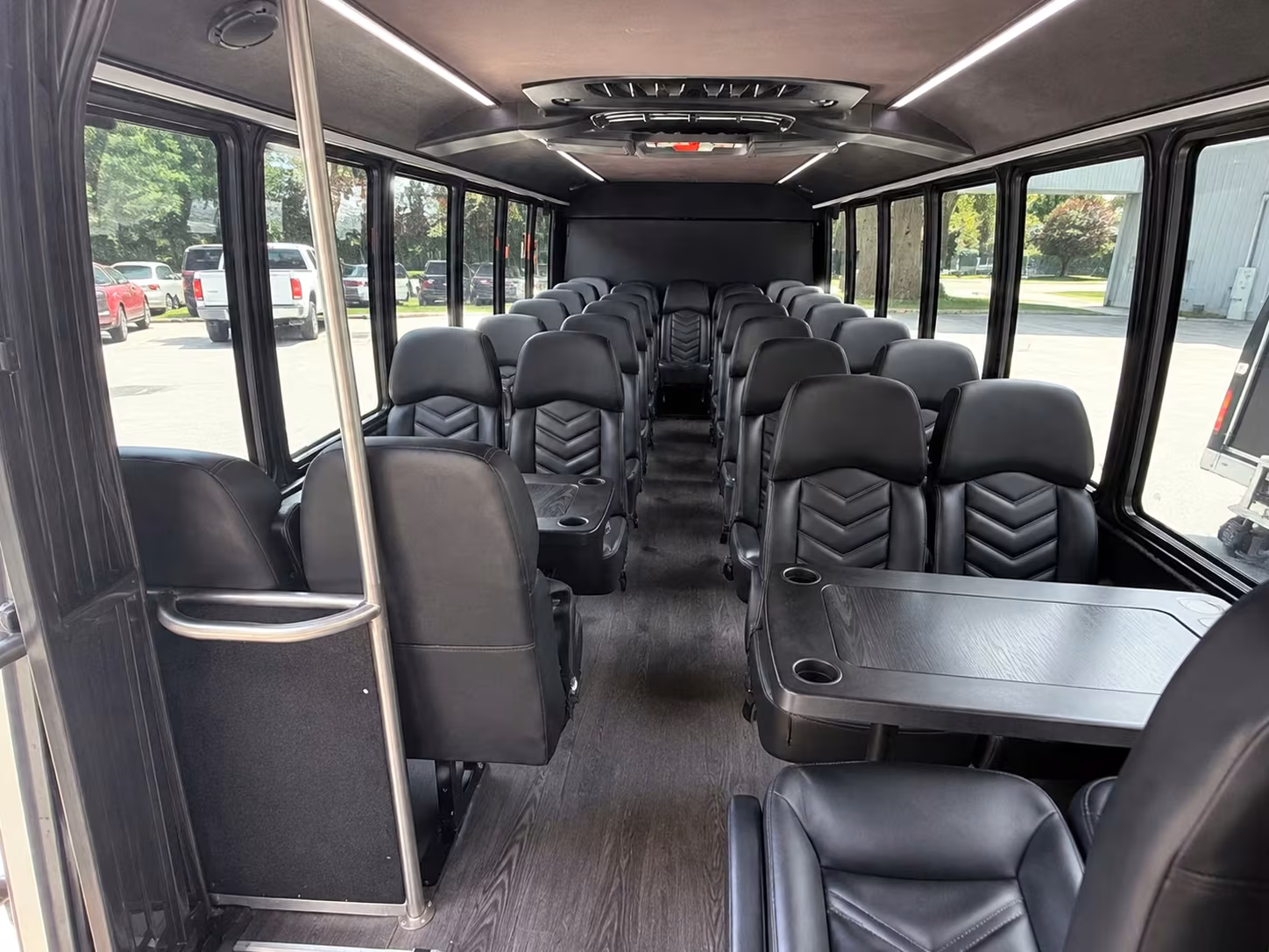 hemet 18 passenger minibus rental