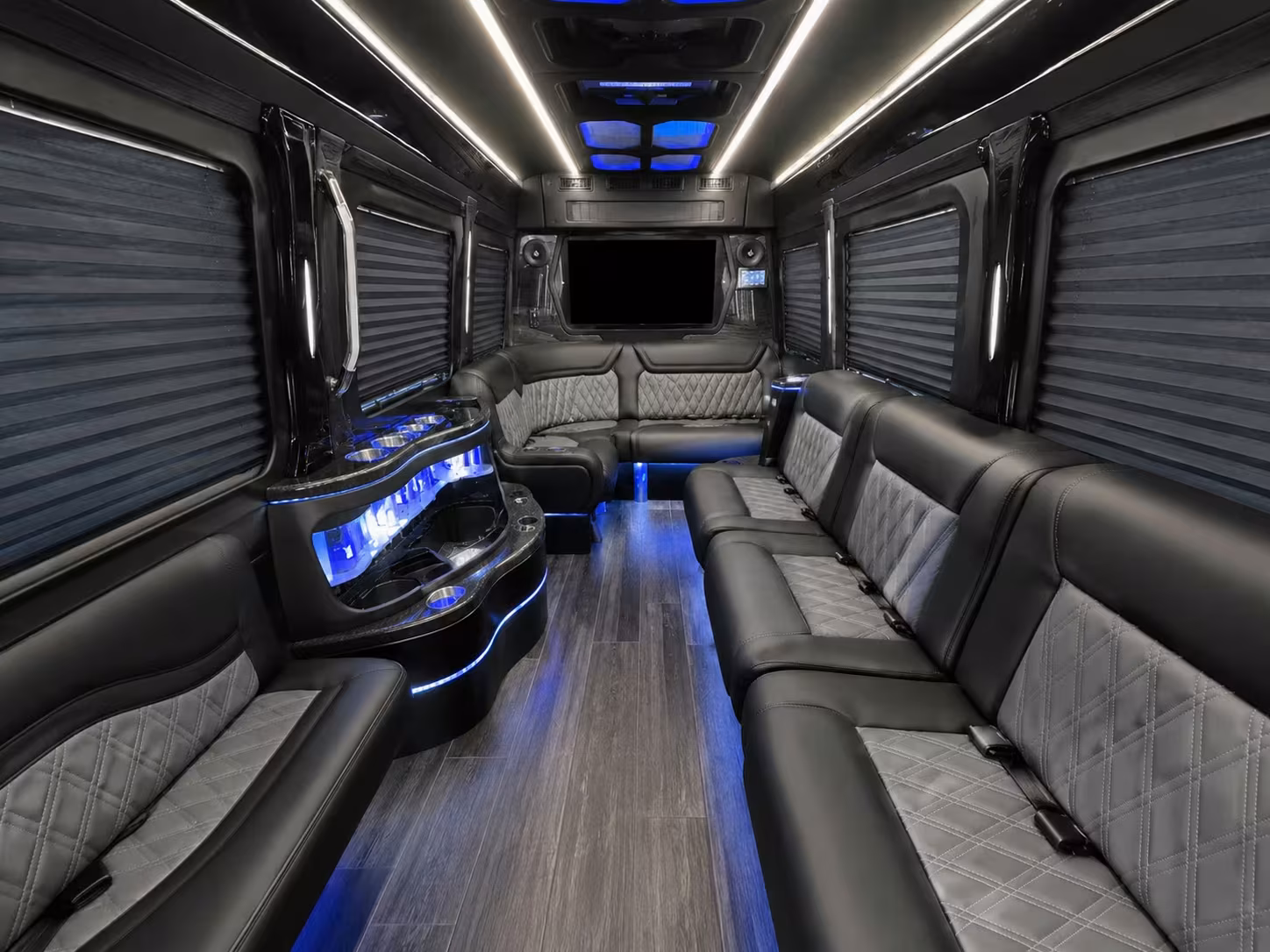 hemet bus rentals for government conferences and military training