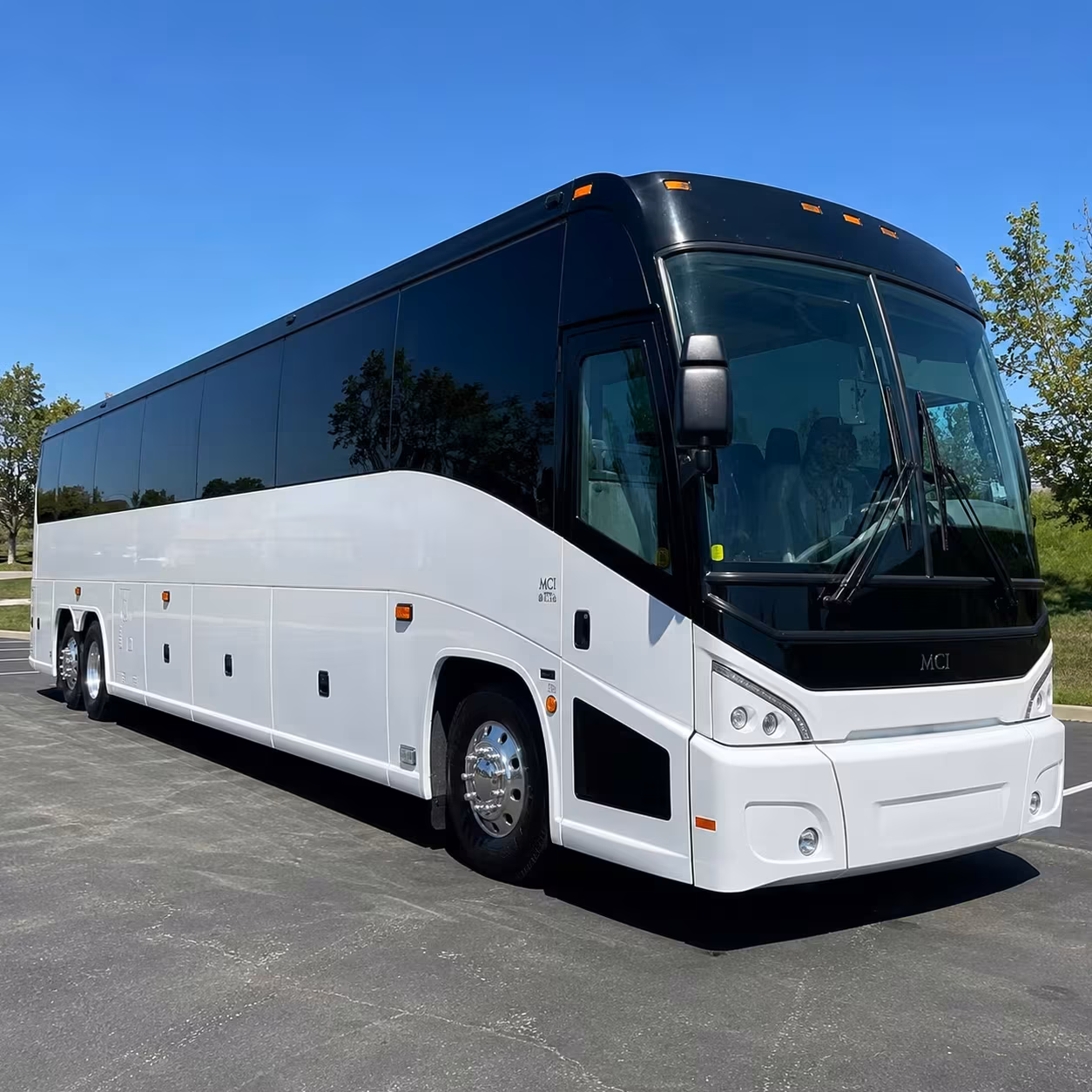 hemet employee shuttle buses for distribution centers and worksites