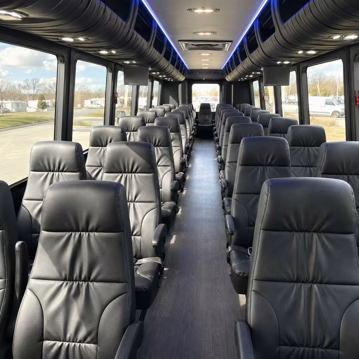 hemet minibus rentals for construction and job site workers