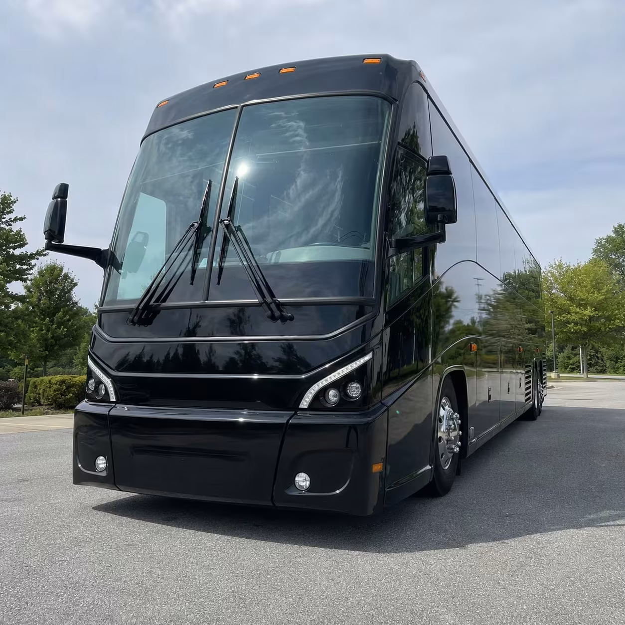 rent charter buses for any corporate trip in hemet