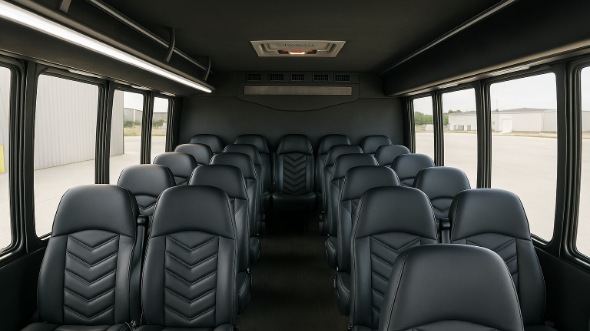 temecula 28 passenger minibus